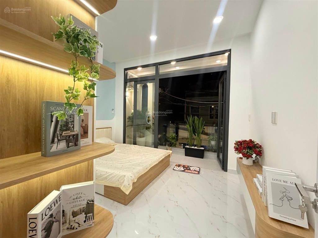 Nhà rất đẹp hxh trải nhựa thông  thích quãng đức gần phan xích long  phú nhuận  4x15m(60m2)