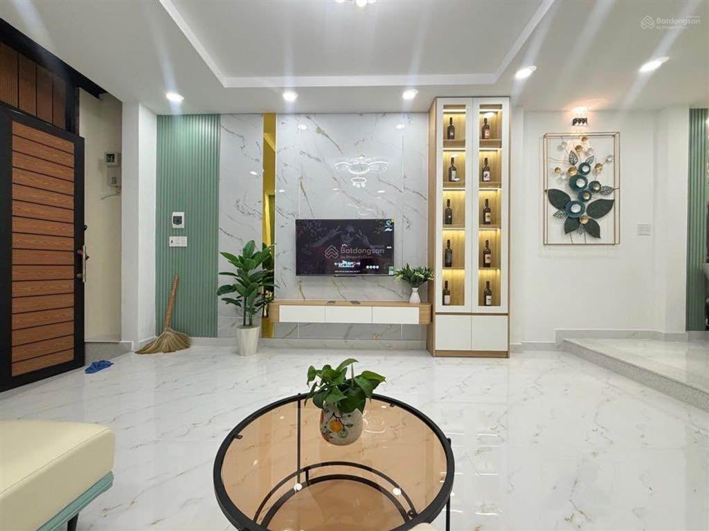 Nhà rất đẹp hxh trải nhựa thông  thích quãng đức gần phan xích long  phú nhuận  4x15m(60m2)