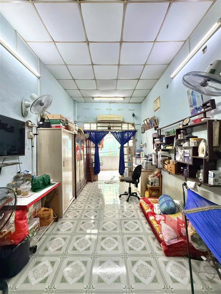 Hẻm xe hơi thẳng trục trường sa  gần khu phan xích long  phú nhuận  62m2  sát mặt tiền