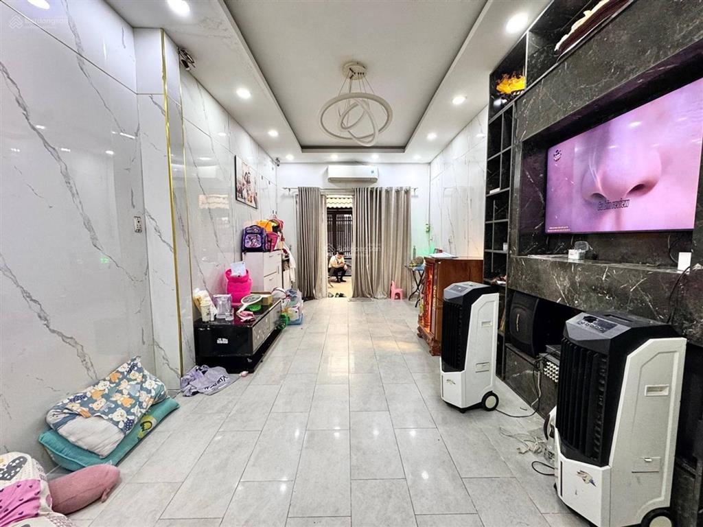 Hẻm xe hơi thông thẳng 1 trục  thích quảng đức gần phan xích long  phú nhuận  67m2  2 tầng