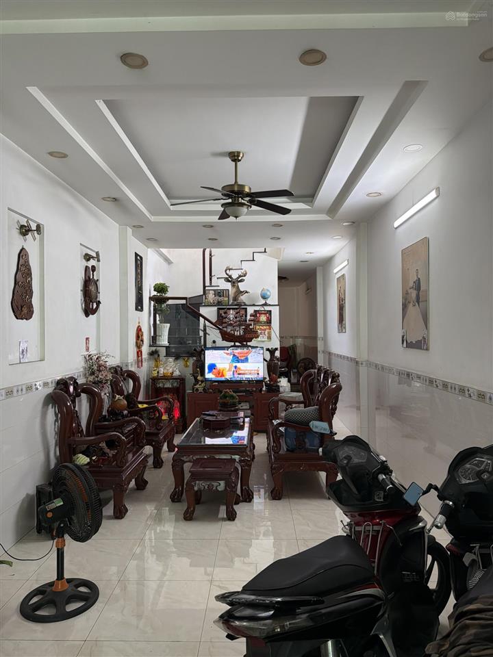 Bán nhà riêng tại a32/8 ấp 1, quốc lộ 50, 6 tỷ, 100m2