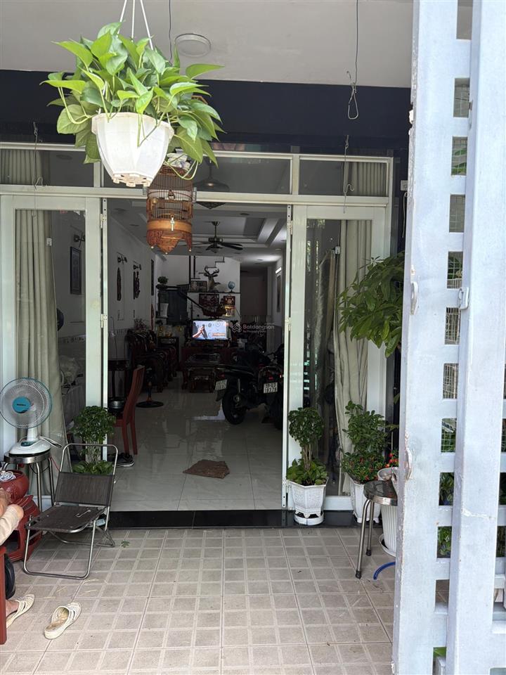 Bán nhà riêng tại a32/8 ấp 1, quốc lộ 50, 6 tỷ, 100m2