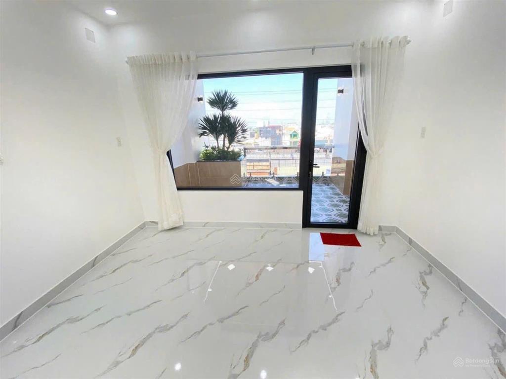 Nhà mới shr có thang máy  full nội thất  1/ đường lê trọng tấn giáp aeon mall tân phú