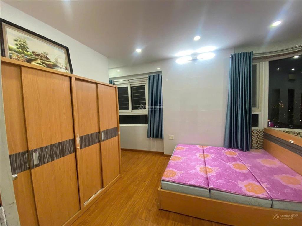 Cho thuê căn 81m2, có 3p ngủ,2wc, nội thất  c/c miếu nổi giá 14tr/th