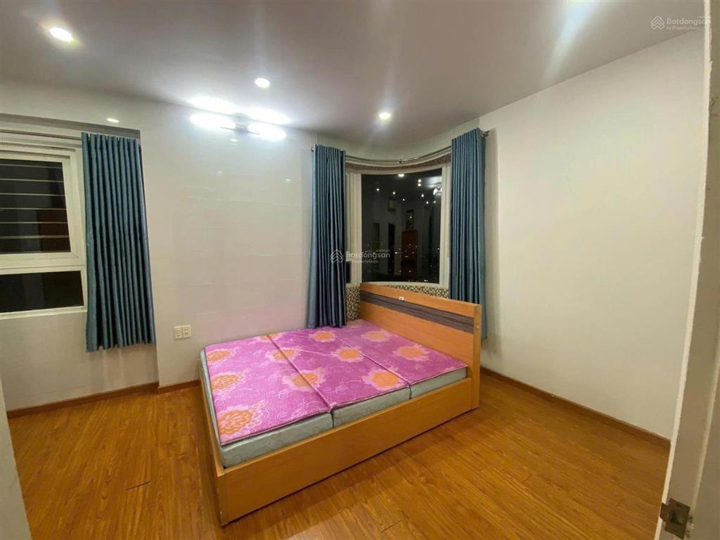 Cho thuê căn 81m2, có 3p ngủ,2wc, nội thất  c/c miếu nổi giá 14tr/th