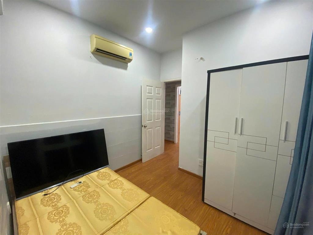 Cho thuê căn 81m2, có 3p ngủ,2wc, nội thất  c/c miếu nổi giá 14tr/th