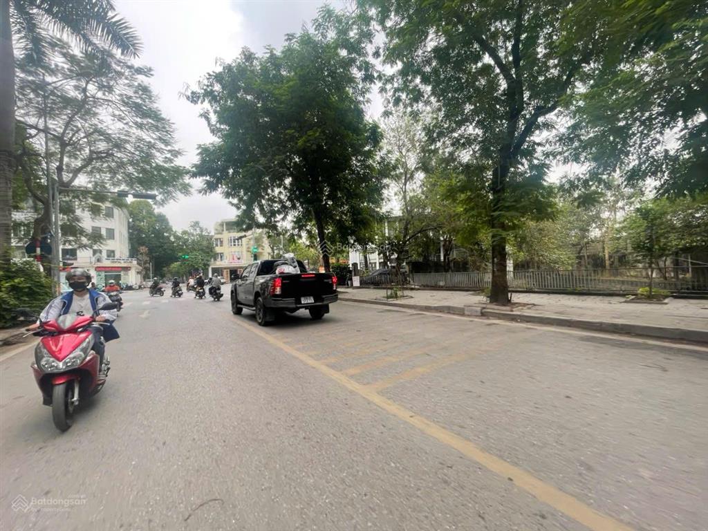 Hoa hậu vạn phúc, hà đông 50m2 * 4 tầng * giá 8,1 tỷ. ô tô. kinh doanh