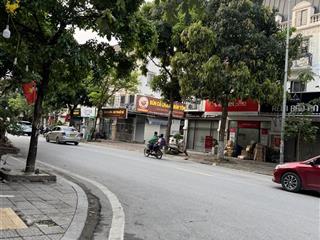 Hoa hậu mp chiến thắng 45m * 5 tầng thang máy, giá 12,5 tỷ, ô tô, kinh doanh.