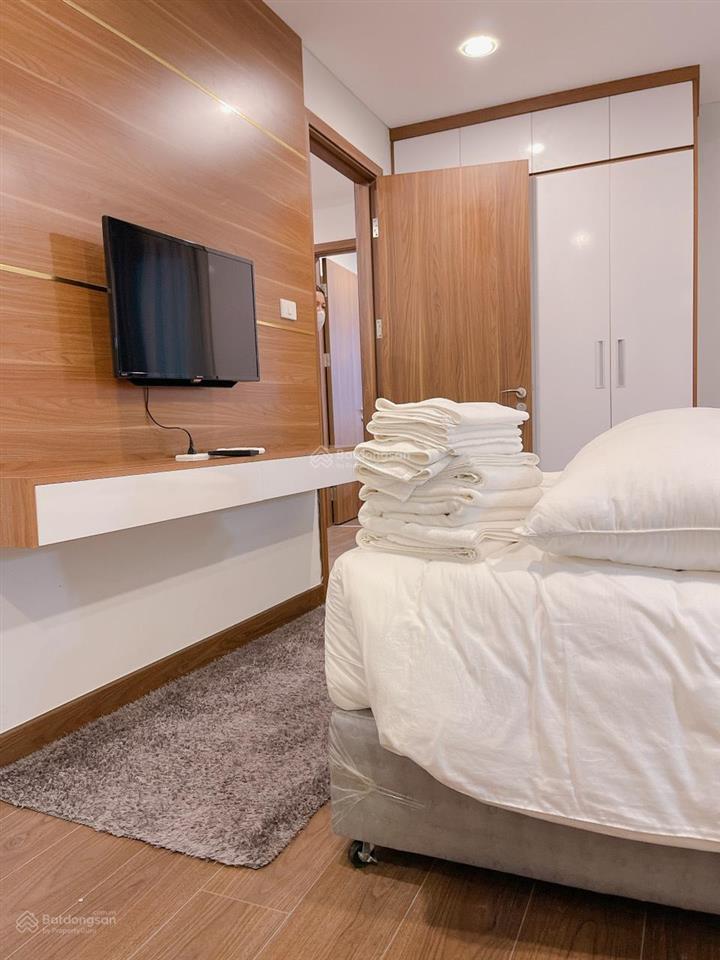 Cho thuê  căn hộ khách sạn ramada hạ long 2pn 2vs full nội thất xịn, chỉ xách vali chỉ 6 tr/th