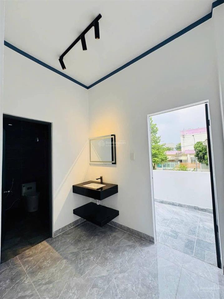 Chỉ từ 960 triệu sở hữu ngay nhà 1 trệt 1 lầu cách kcn vship3 200m. shr  vào ở ngay