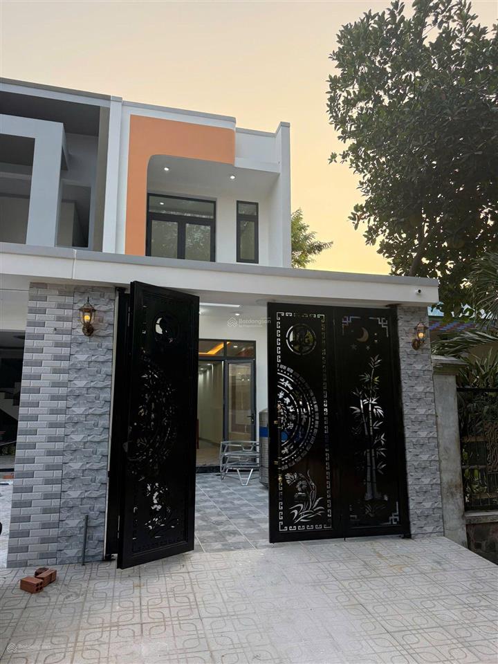 Cần bán gấp nhà 1t1l liền kề kcn vsip3  giá 1,84 tỷ