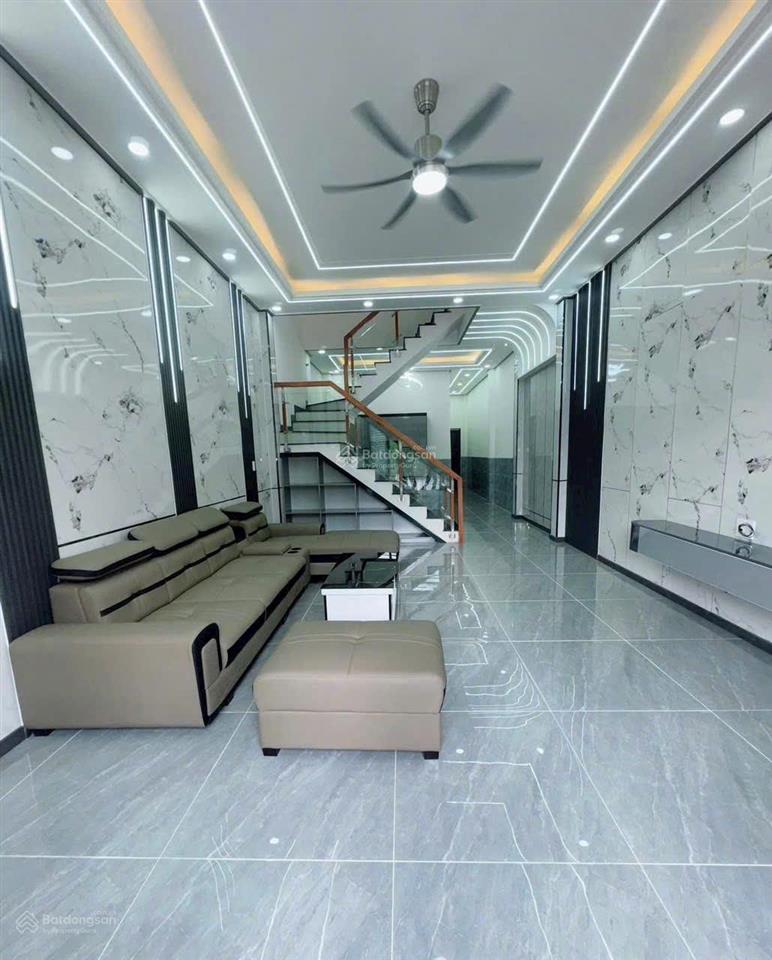 Bán nhà 1 trệt 1 lầu tân uyên bình dương, ngay kcn vsip iii, giá chỉ 1,99 tỷ