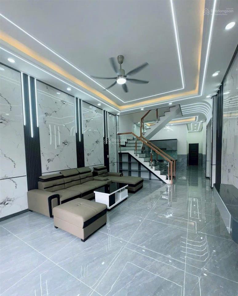 Bán nhà 1 trệt 1 lầu tân uyên bình dương, ngay kcn vsip iii, giá chỉ 1,99 tỷ