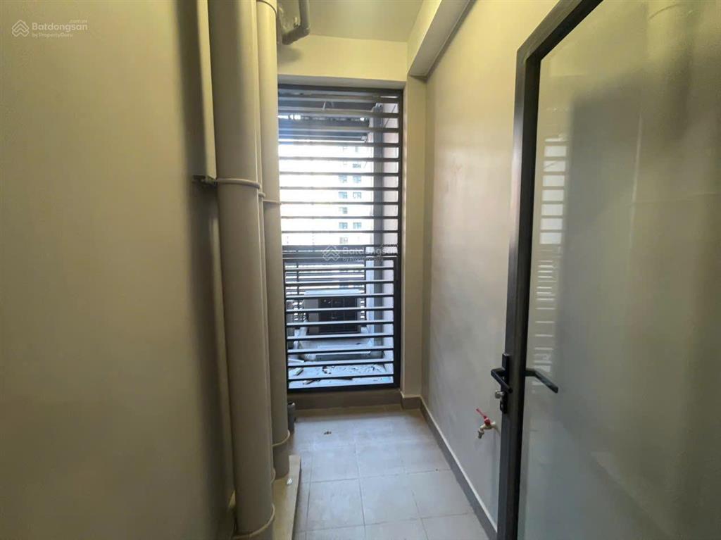 Hot, cần bán nhanh 2pn s10.03 view nội khu, full nội thất hướng đông 2,760 tỷ  0935 448 ***
