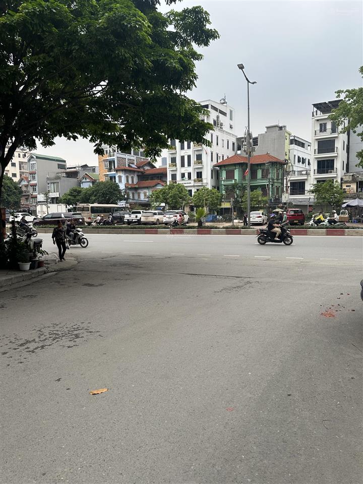 Giảm chào căn hộ chung cư, mặt đường vạn phúc. đầy đủ tiện nghi, gần trường học, bưu điện.