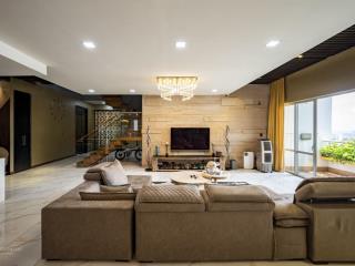 Bán cc hùng vương plaza, 10 tỷ vnd, 130m2, 3pn, 3wc, pháp lý đầy đủ.