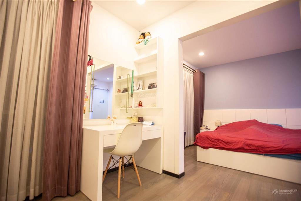 Bán căn hộ chung cư nguyễn phúc nguyên, quận 3. 105m2, 3pn, 2wc, căn góc 6 tỷ, sổ hồng