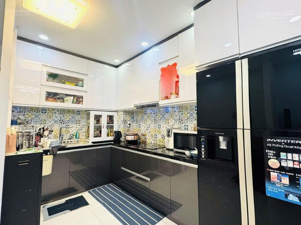 Bán căn hộ chung cư central plaza 91 phạm văn hai, 4,8 tỷ, 71 m2, hàng hiếm tại giá siêu hời