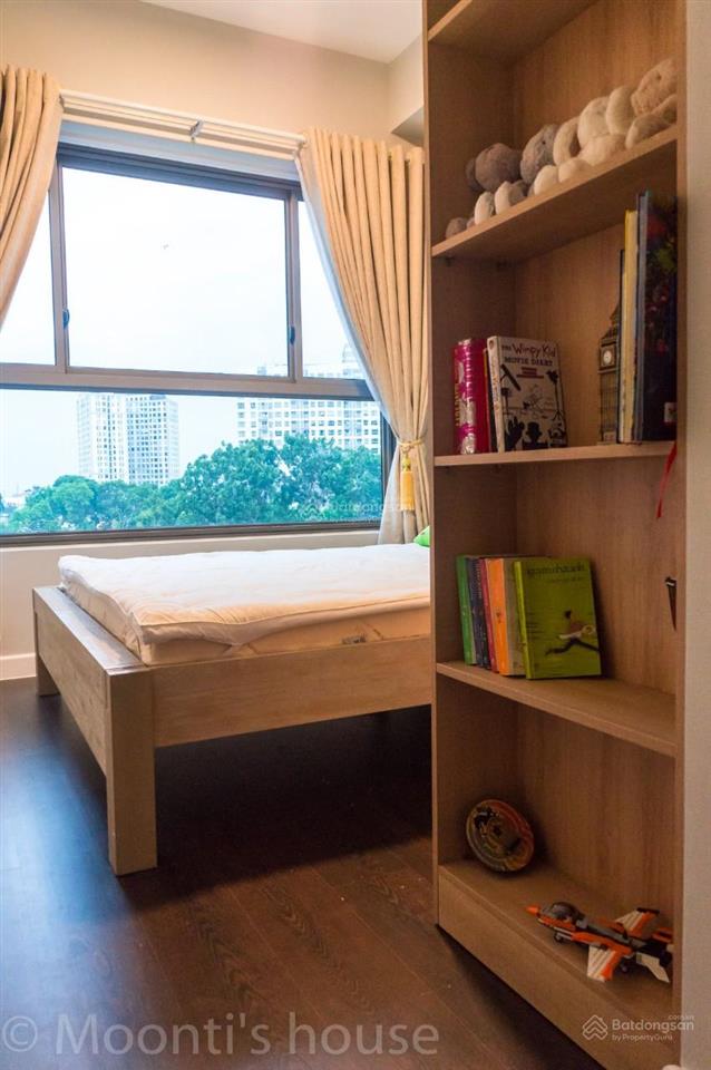 Bán cc orient apartment, quận 4, 75m2, 2pn, 2wc, view sông, hiếm có, sổ hồng.