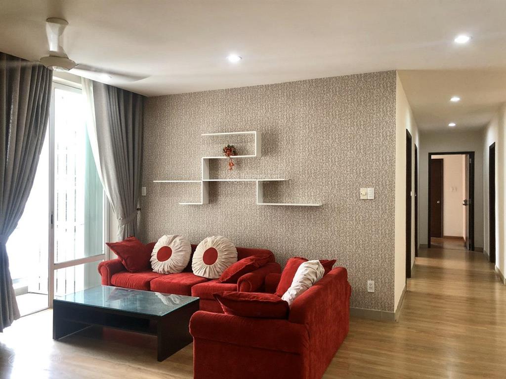 Chủ cần bán căn hộ tản đà court, quận 5, 100m2, 3pn, 6 tỷ, có sổ hồng.