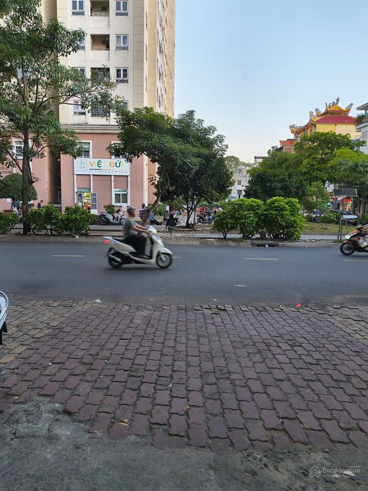 Bán căn hộ cc đẹp tại lý thường kiệt, 63 m2, 2pn, 3.25 tỷ, sổ hồng có sẵn