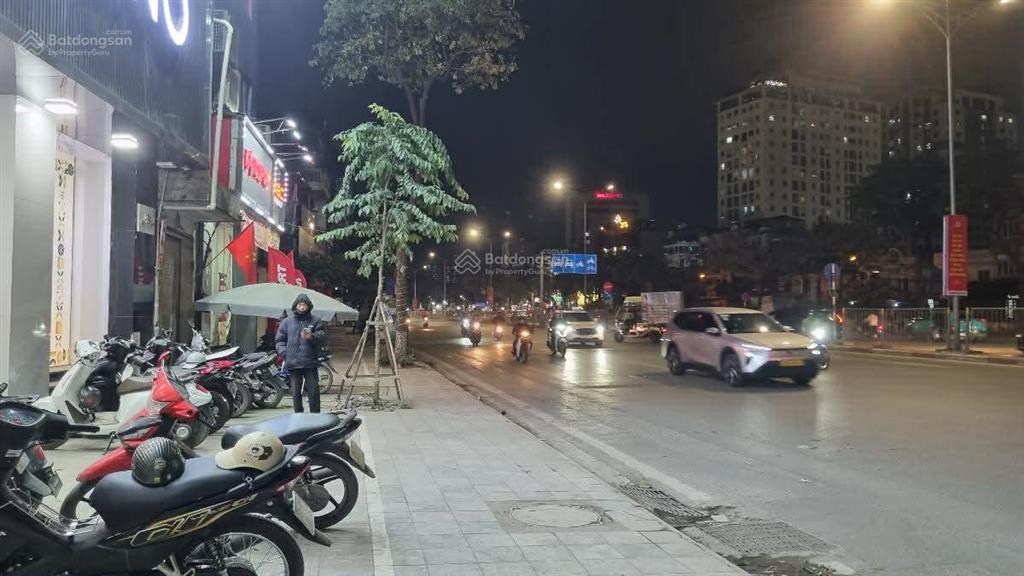 Bán mặt phố giải phóng hoàng mai 20mx4t mt 4.2m 5tỷ cho thuê 15tr/th bến xe giáp bát nước ngầm sđcc