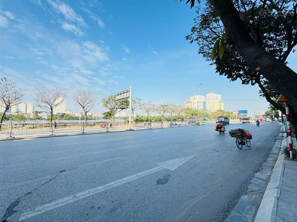 Bán mặt phố giải phóng hoàng mai 20mx4t mt 4.2m 5tỷ cho thuê 15tr/th bến xe giáp bát nước ngầm sđcc