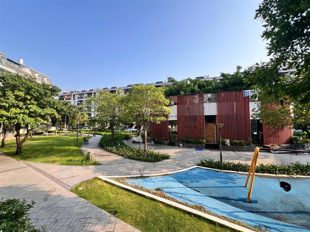 Chủ giảm 2 tỷ 500  bán nhanh căn 7x22m, hầm 4 tầng hoàn thiện, kế bên khu thương mại diamond sky