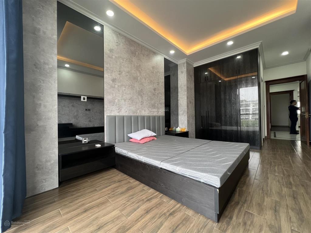 Chủ giảm 2 tỷ 500  bán nhanh căn 7x22m, hầm 4 tầng hoàn thiện, kế bên khu thương mại diamond sky