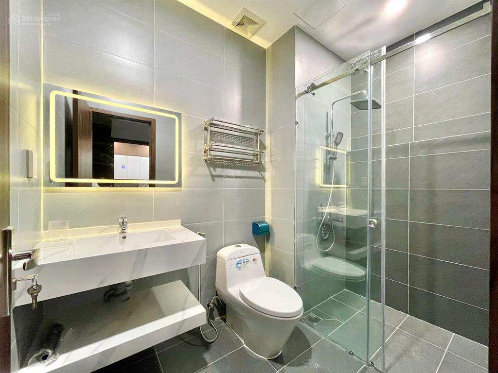 Căn hộ full nội thất nhà mới cao cấp, 100% vạn phúc city, thang máy hầm xe. giá 7.9 triệu
