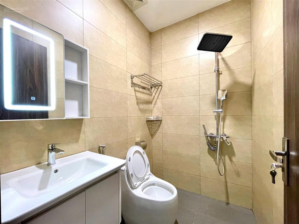 Căn hộ full nội thất nhà mới cao cấp, 100% vạn phúc city, thang máy hầm xe. giá 7.9 triệu