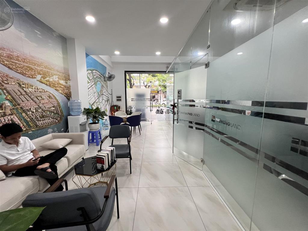 Bán mặt tiền nguyễn thị nhung 7x20m, 6 tầng trục chính kinh doanh tốt, kdt vạn phúc, đường lớn 35m