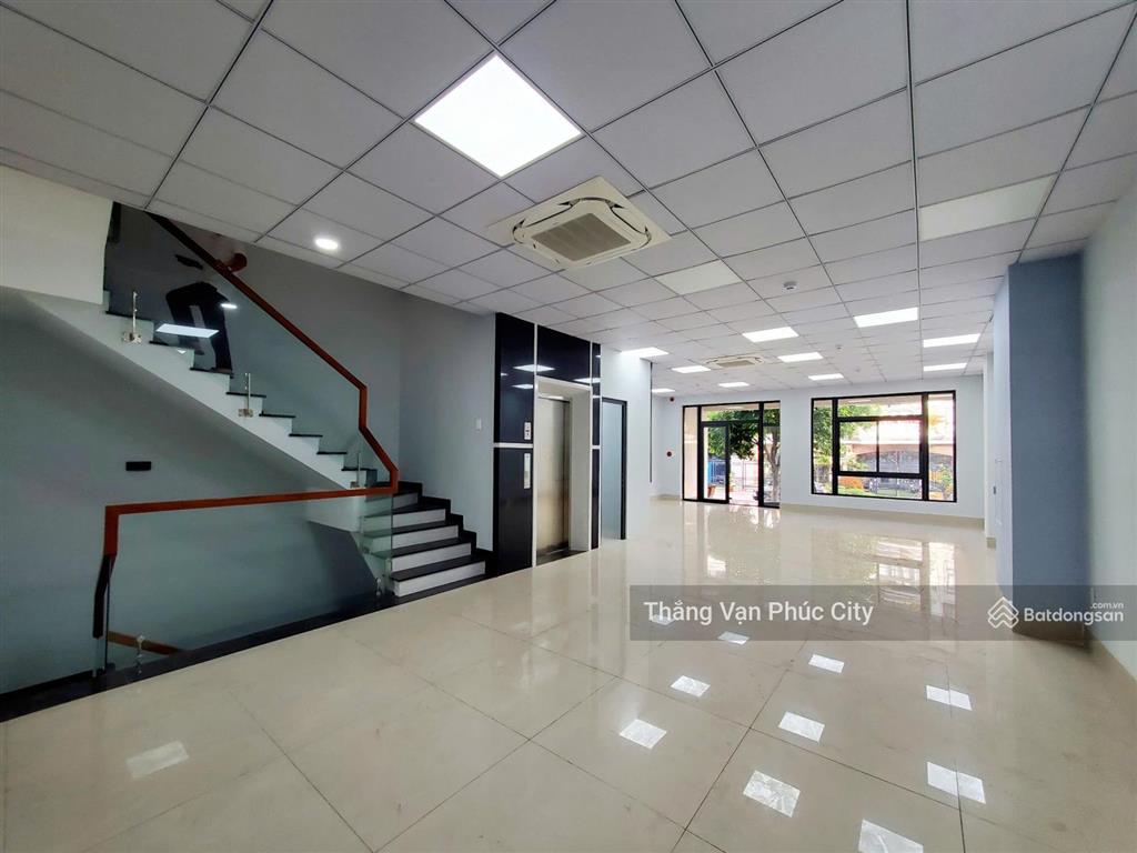Đường số 7, kđt vạn phúc, 7x21m, đường lớn 20m, thông ra trục đường chính, kinh doanh buôn bán tốt