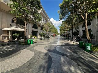 Một trong những căn nhà 7x22m đẹp phố đi bộ, vạn phúc city, nội thất hơn 12 tỷ, đẹp và độc lạ