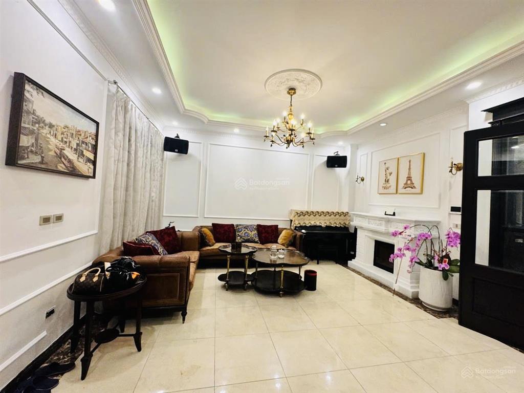 Cho thuê biệt thự anh đào vinhomes riverside full nội thất chỉ 45tr/tháng