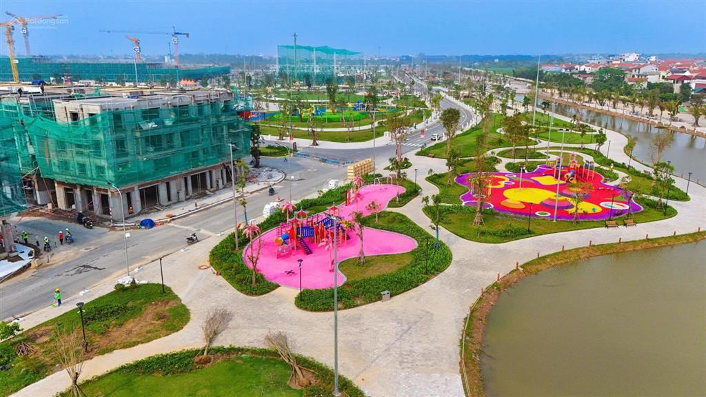 Bán biệt thự song lập 228m xây 4 tầng kiến trúc tân cổ điển sân vườn rộng 37,75 tỷ  091647294