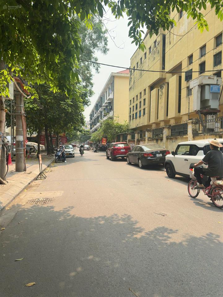 Tây sơn  ô tô đỗ cửa  dòng tiền 30tr gần đh công đoàn  dt 68m2  21,5 tỷ