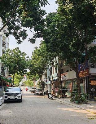 Trung tâm tây hồ, lô đất vàng
diện tích 150m mặt tiền hơn 18m siêu vip