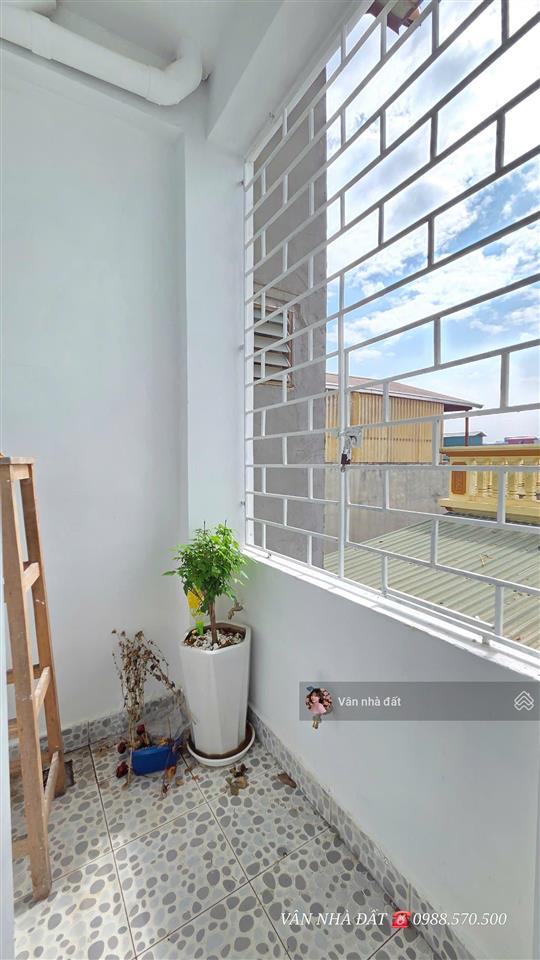 Căn hộ chung cư tây hồ 54m 2pn ban công full đồ ở ngay sổ đỏ chuẩn. chào 2.95 tỷ