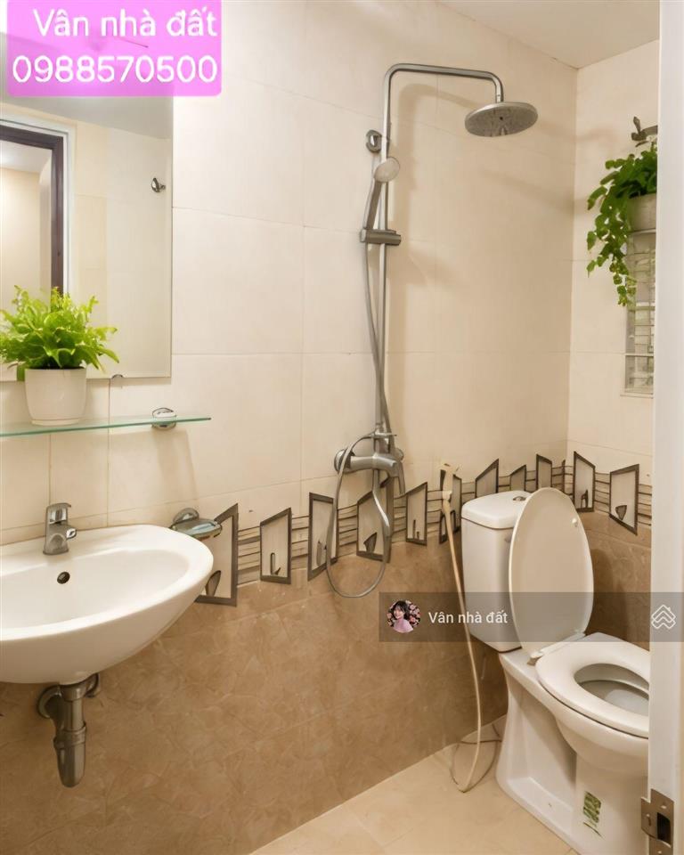 Lạc long quân, tây hồ, chỉ 1,65 tỷ sở hữu căn hộ đẹp ở ngay khu trung tâm, nhà đẹp ở ngay