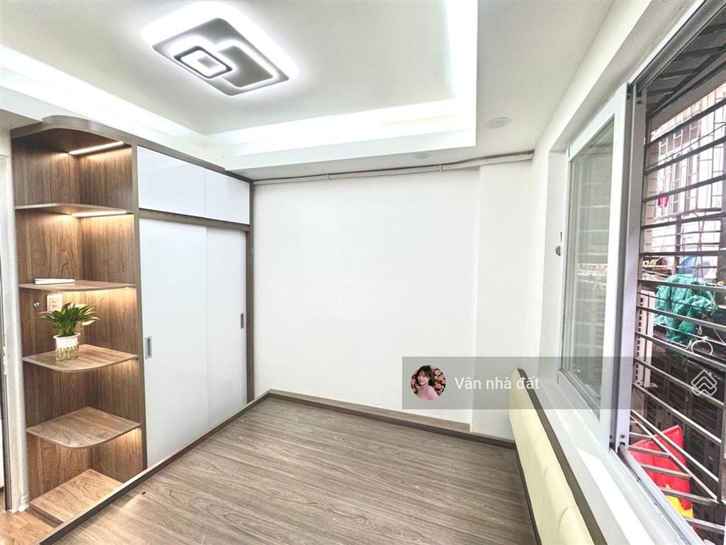 Ccmn võng thị căn góc 50m2 2 phòng ngủ gần hồ tây, chỉ 2.38 tỷ (có thương lượng)
