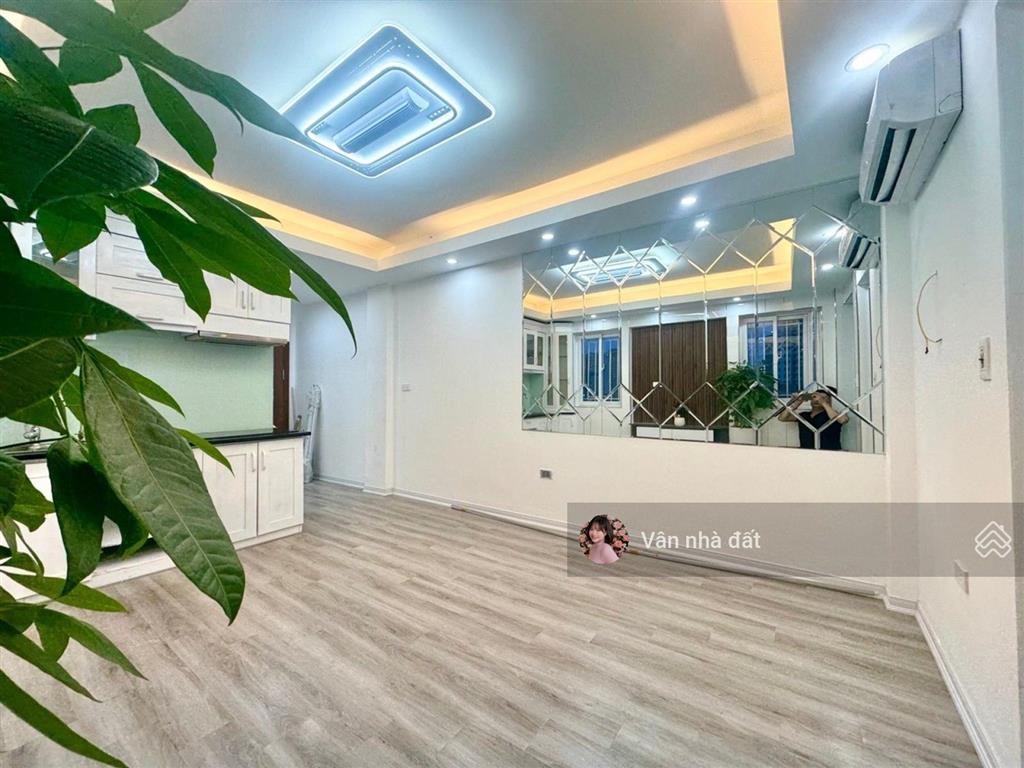 Nhỉnh 2 tỷ sở hữu ccmn thụy khuê 54m2 2pn, full nội thất