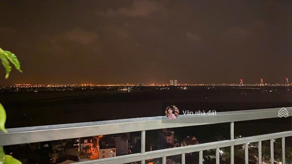 Chỉ 2.35 tỷ khó tìm căn thứ 2 có sổ đỏ 50m ngay võng thị hồ tây