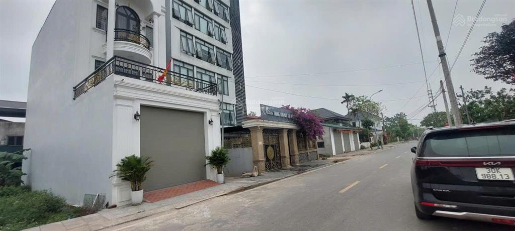 Chính chủ cần bán lô đất đẹp, đường ô tô tránh, gần chùa thầy, quốc oai. giá 900 triệu