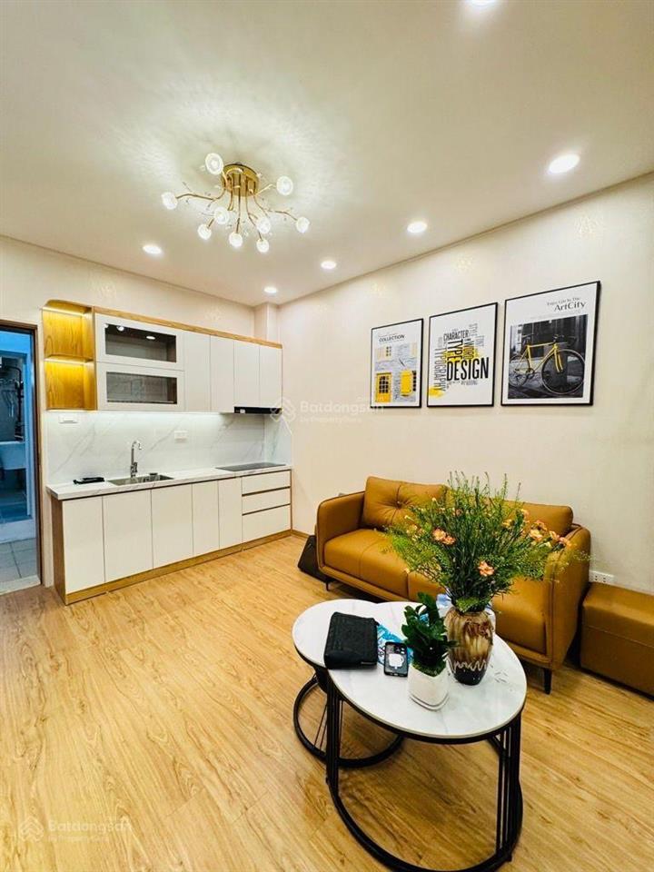 Bán ch tập thể phố 8/3, kim ngưu, nhà đẹp ở sướng, 60m2 2 ngủ wc khép kín giá chỉ 3,4 tỷ sổ riêng