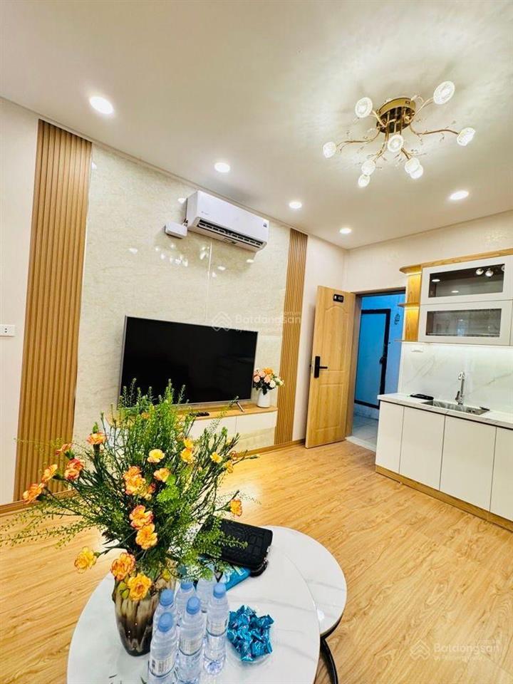 Bán ch tập thể phố 8/3, kim ngưu, nhà đẹp ở sướng, 60m2 2 ngủ wc khép kín giá chỉ 3,4 tỷ sổ riêng