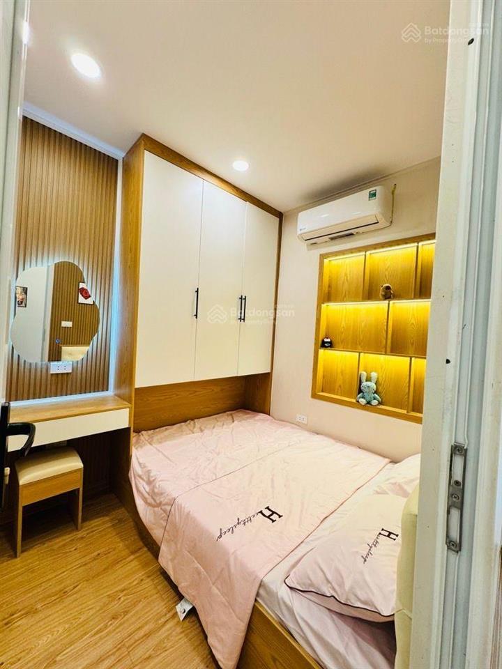 Bán ch tập thể phố 8/3, kim ngưu, nhà đẹp ở sướng, 60m2 2 ngủ wc khép kín giá chỉ 3,4 tỷ sổ riêng