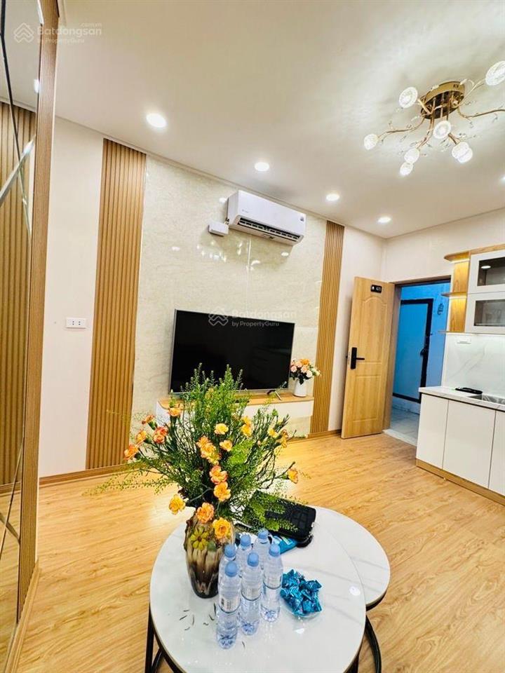 Bán ch tập thể phố 8/3, kim ngưu, nhà đẹp ở sướng, 60m2 2 ngủ wc khép kín giá chỉ 3,4 tỷ sổ riêng