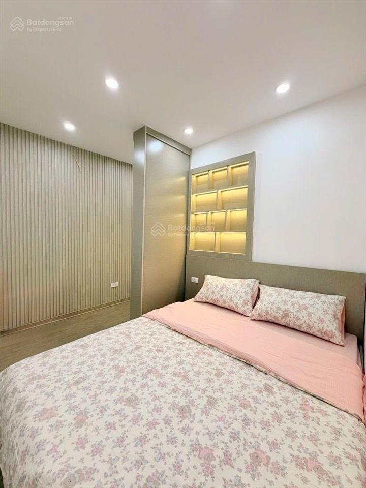 Bán ch tập thể phố 8/3, kim ngưu, nhà đẹp, 60m2 2 ngủ, wc khép kín, sổ riêng giá 3,3 tỷ
