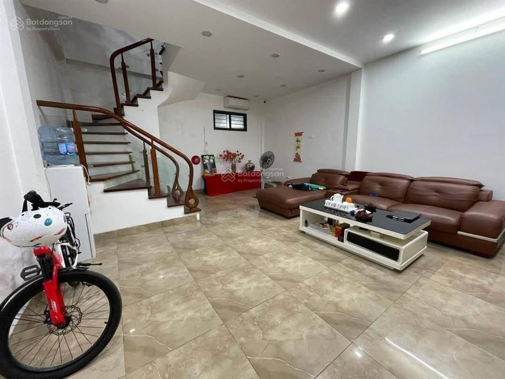 Bán nhà ngõ 68 triều khúc  36m2  4 tầng  6.7 tỷ  nhà dân xây  2 thoáng  gần ô tô